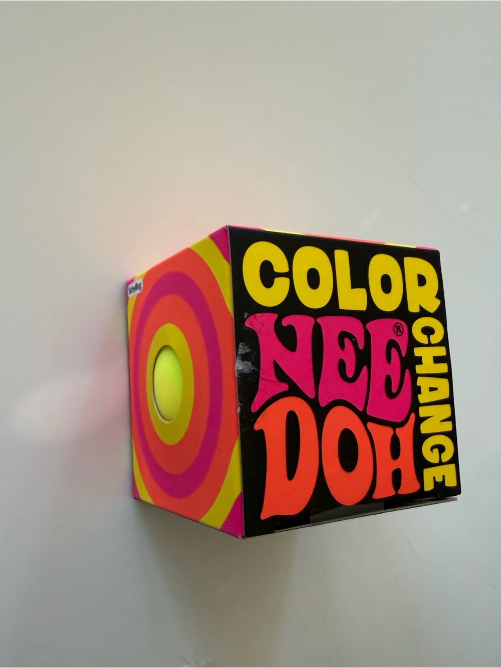 Color NEE DOH Color Change Wall Decor Box - Neon Pink & Yellow